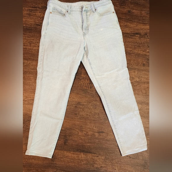 Old Navy Jeans - Picture 2 of 5